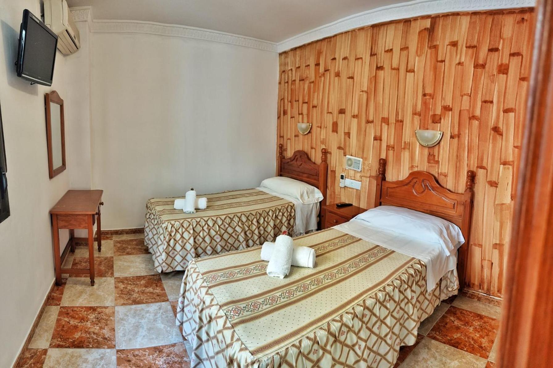 Hotel Virgen De Los Reyes Ронда Экстерьер фото